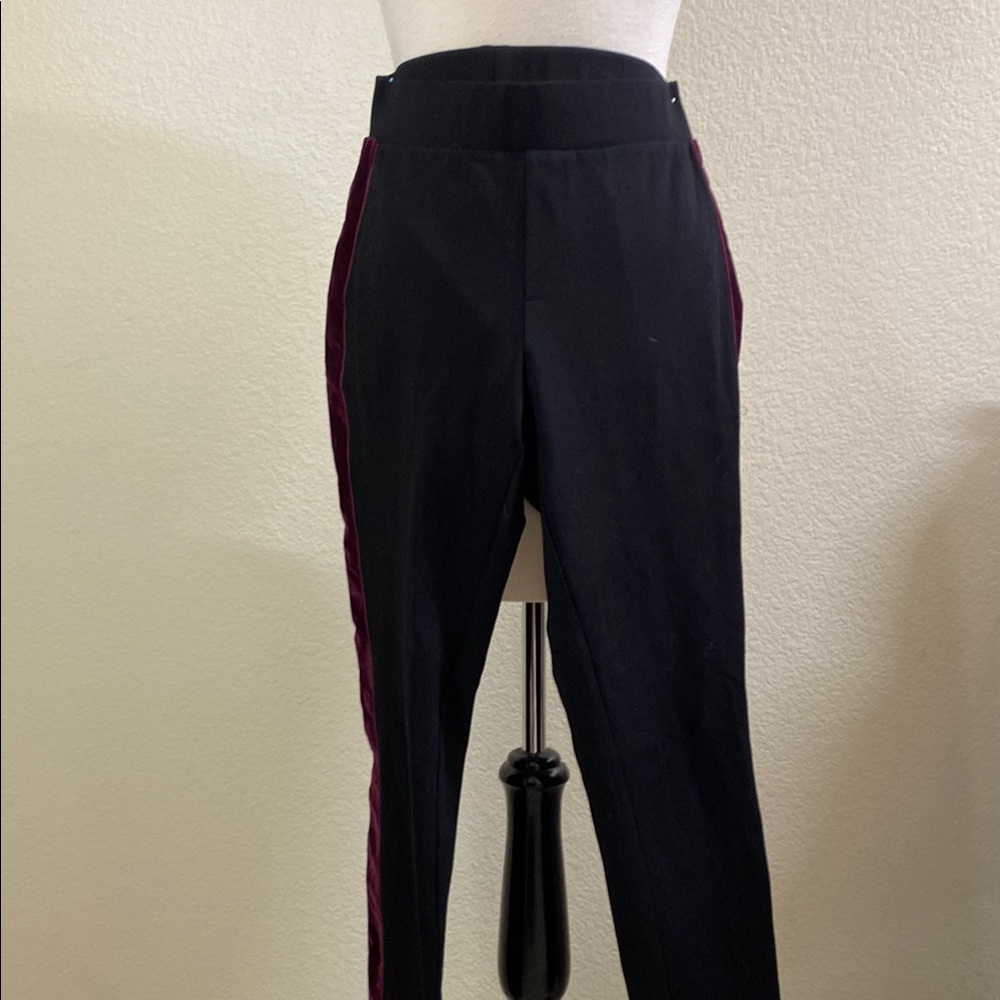 Laundry By Shelli‎ Segal Black and Burgundy Joggers
